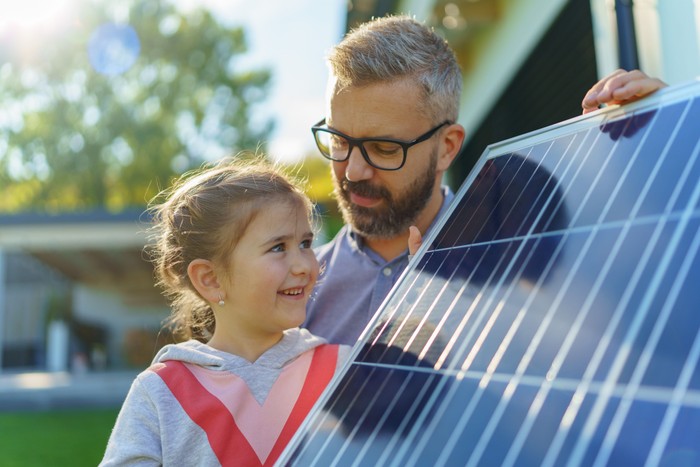 ¿Cómo alargar el tiempo de vida de tus paneles solares?