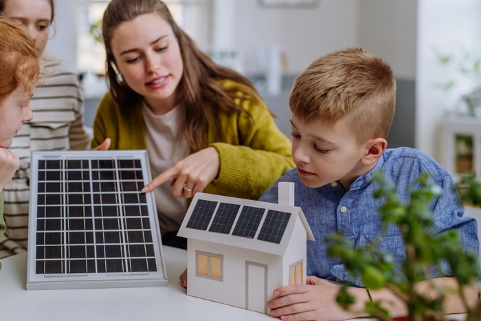 ¿Cómo es el proceso de renta de paneles solares?
